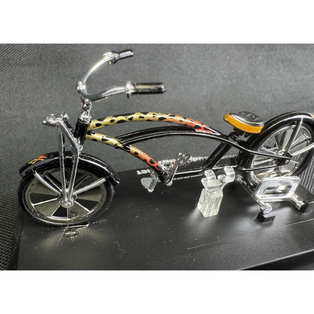 Pedal Scrapers Diecast Bicycle Model Named Verdict 3" Wide 2" Tall